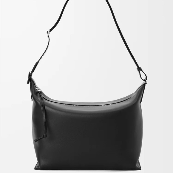 Loewe Handbags - Elegant Black Women's Shoulder Bag